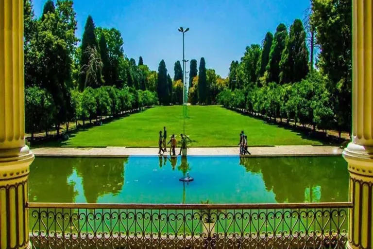 باغ عفیف اباد شیراز