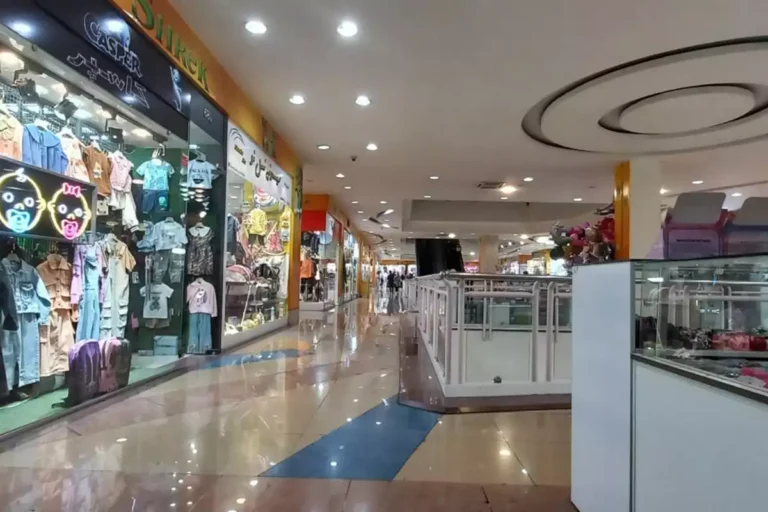 بازار انقلاب شیراز