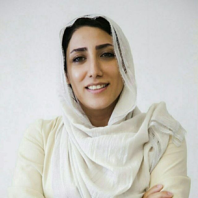 فرحناز احمدزاده