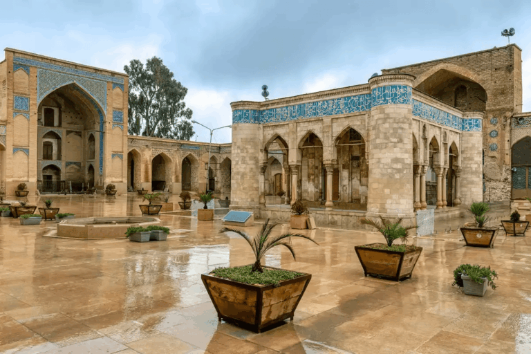 مسجد عتیق یا مسجد آدینه شیراز