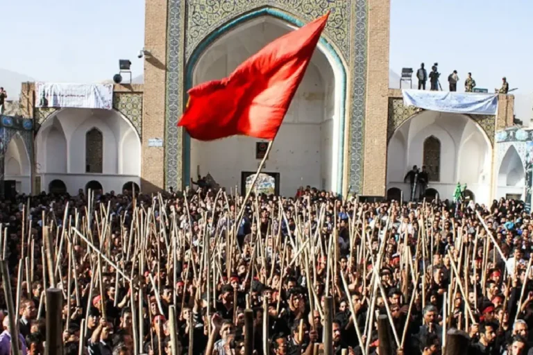 آیین قالی‌شویان در مشهد اردهال