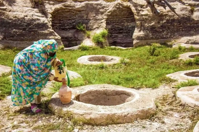 چاه‌های تاریخی تلا