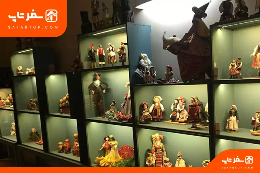 مکان های تفریحی تهران برای خانواده، موزه عروسک ها