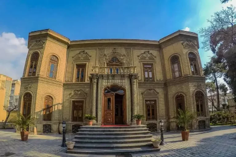 موزه آبگینه تهران