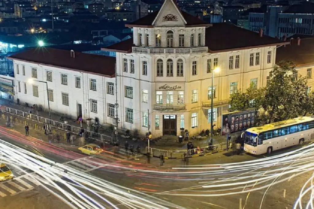 جاهای دیدنی رشت در شب