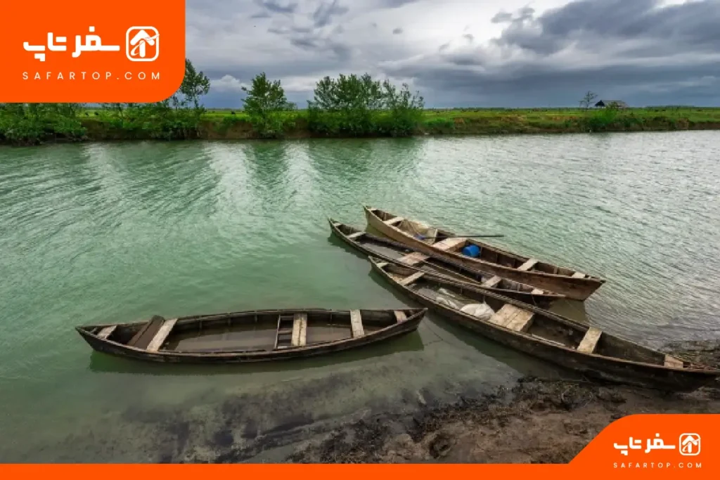 تالاب انزلی کجاست