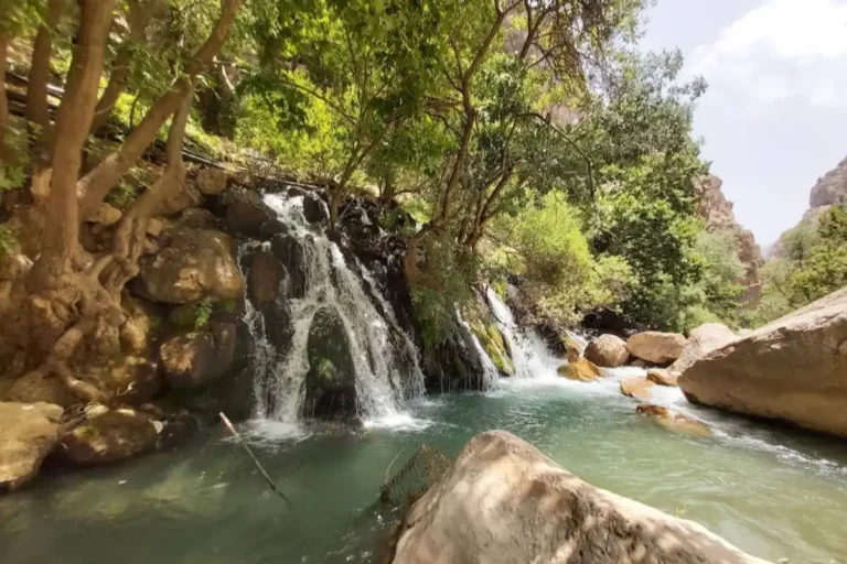 چشمه ناز