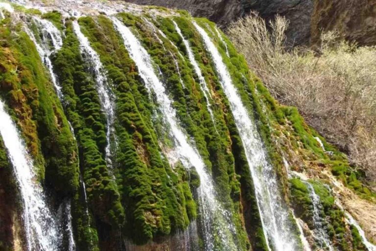 آبشار پونه زار اصفهان