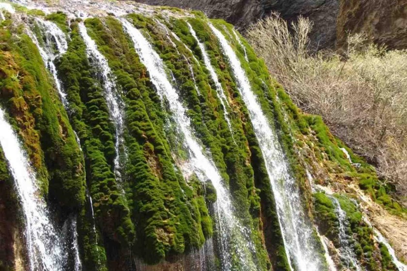 آبشار پونه زار اصفهان